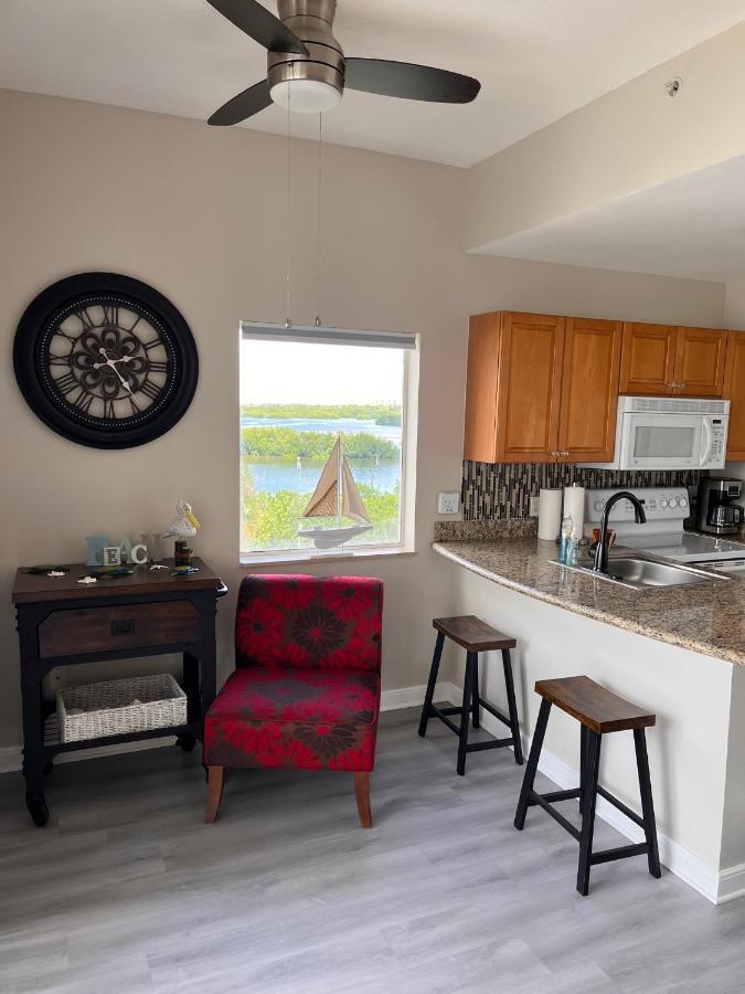 Oceanfront Luxury Condo! Mins To Beach! Rum Bar Next Door! St. Petersburg Eksteriør bilde